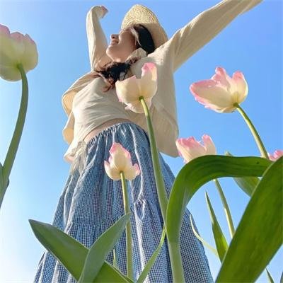 中介人妓女封面